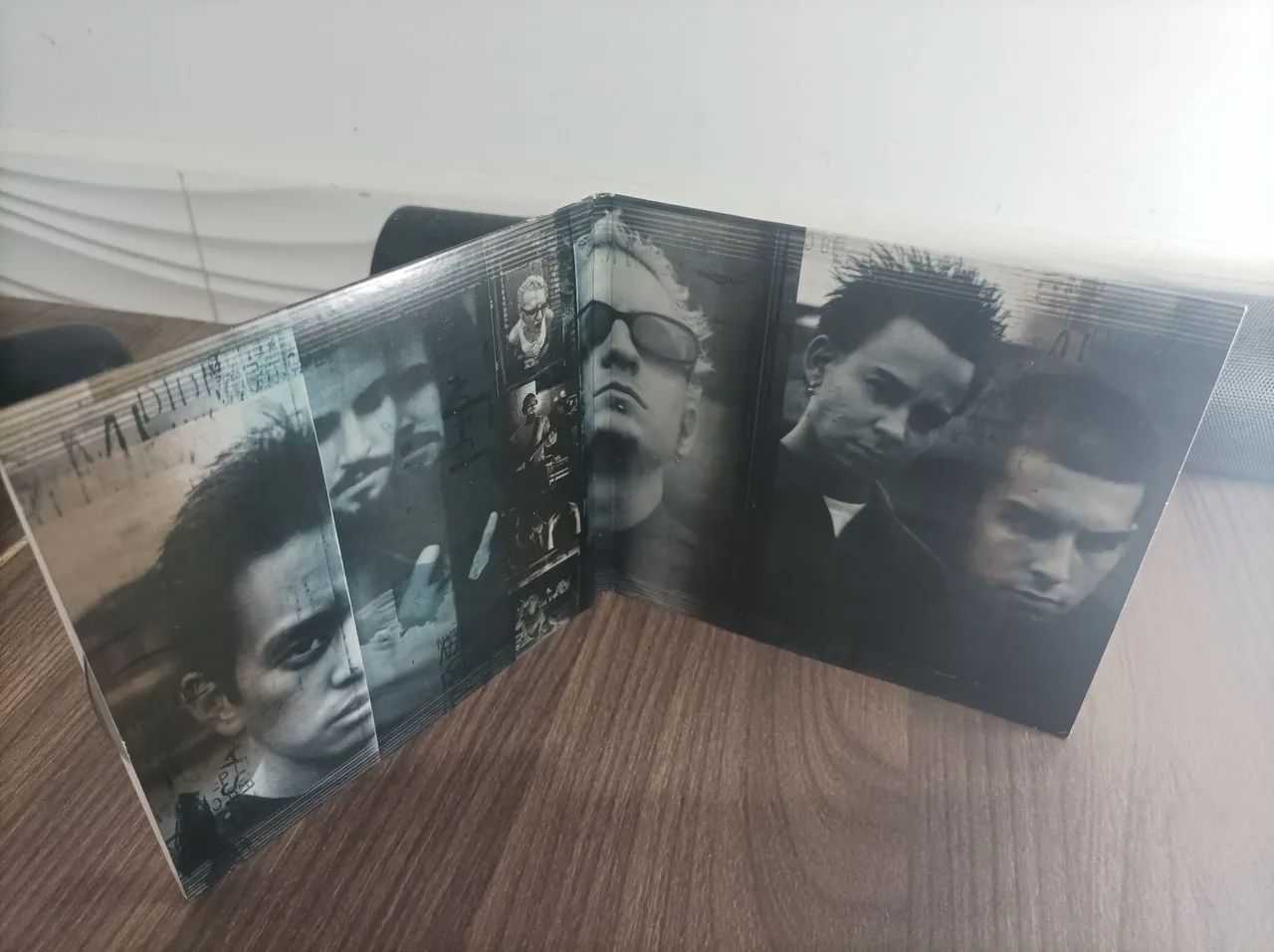 CD Linkin park Lacrado  - Foto 2