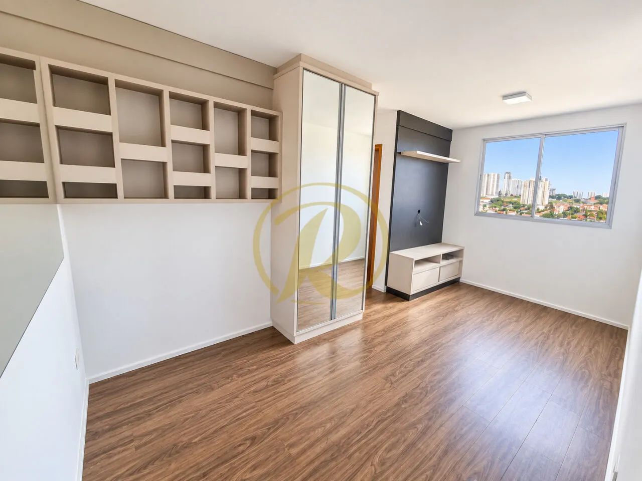 Apartamento no Spazio Louvre próximo a UEL