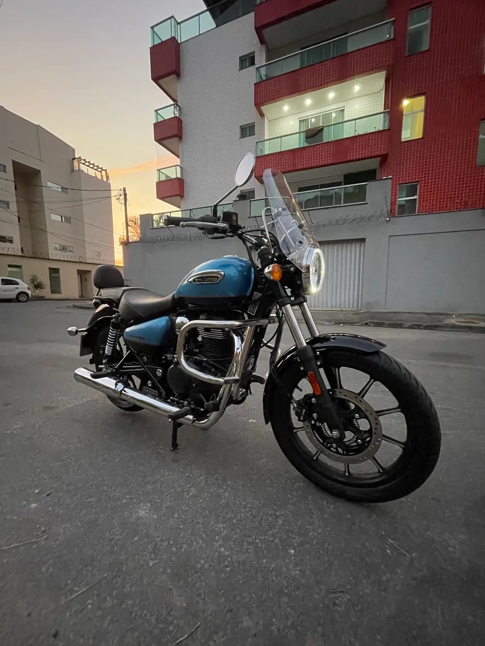 Meteor 350 Supernova