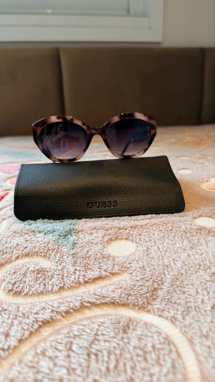 Óculos de sol Guess original marrom tartaruga