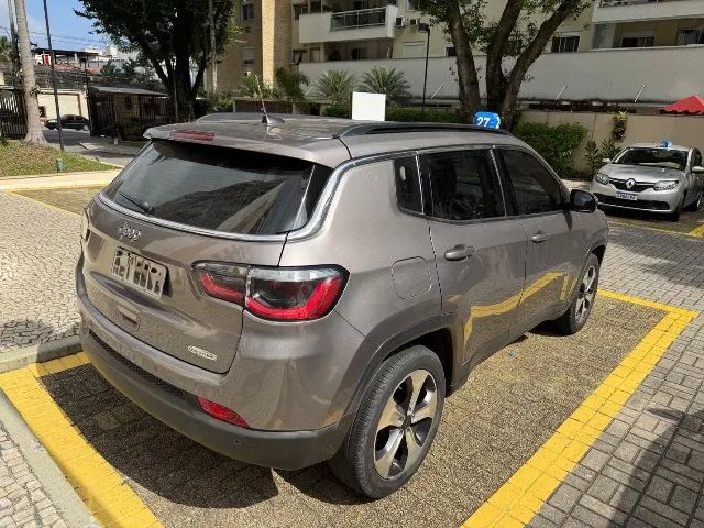 Jeep Compass Longitude 2.0 4X2 Flex 16V Aut. 2017 - Foto 4