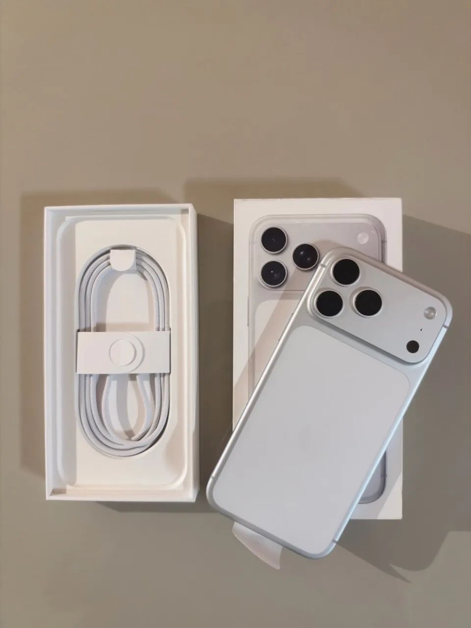 iPhone 17 Pro Max 256gb Branco - Foto 2