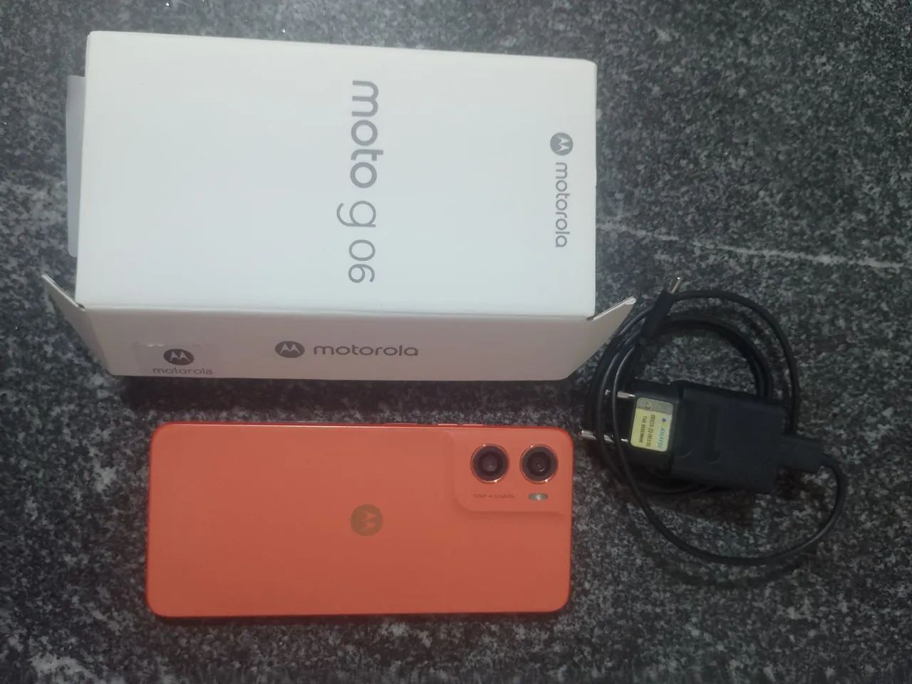 Celular moto G06