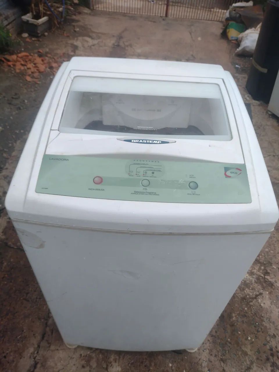 Máquina de lavar Brastemp 6kg leva e centrífuga funcionando perfeitamente  - Foto 2