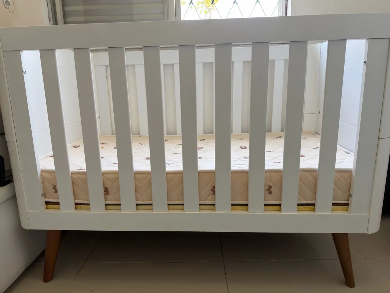 Berço que vira cama novo