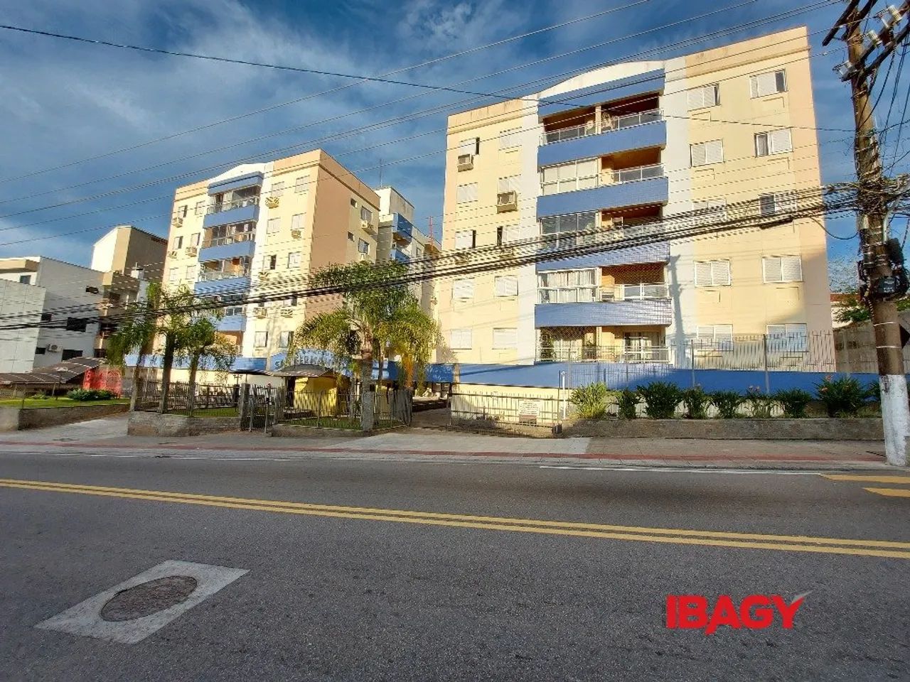 Excelente Apartamento 2 dormitório(s) em Estreito - Florianópolis