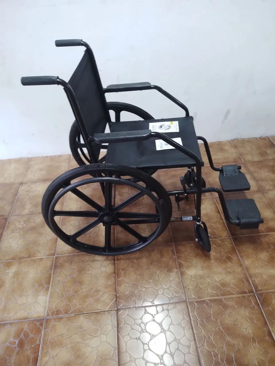 Cadeiras de rodas - Foto 3