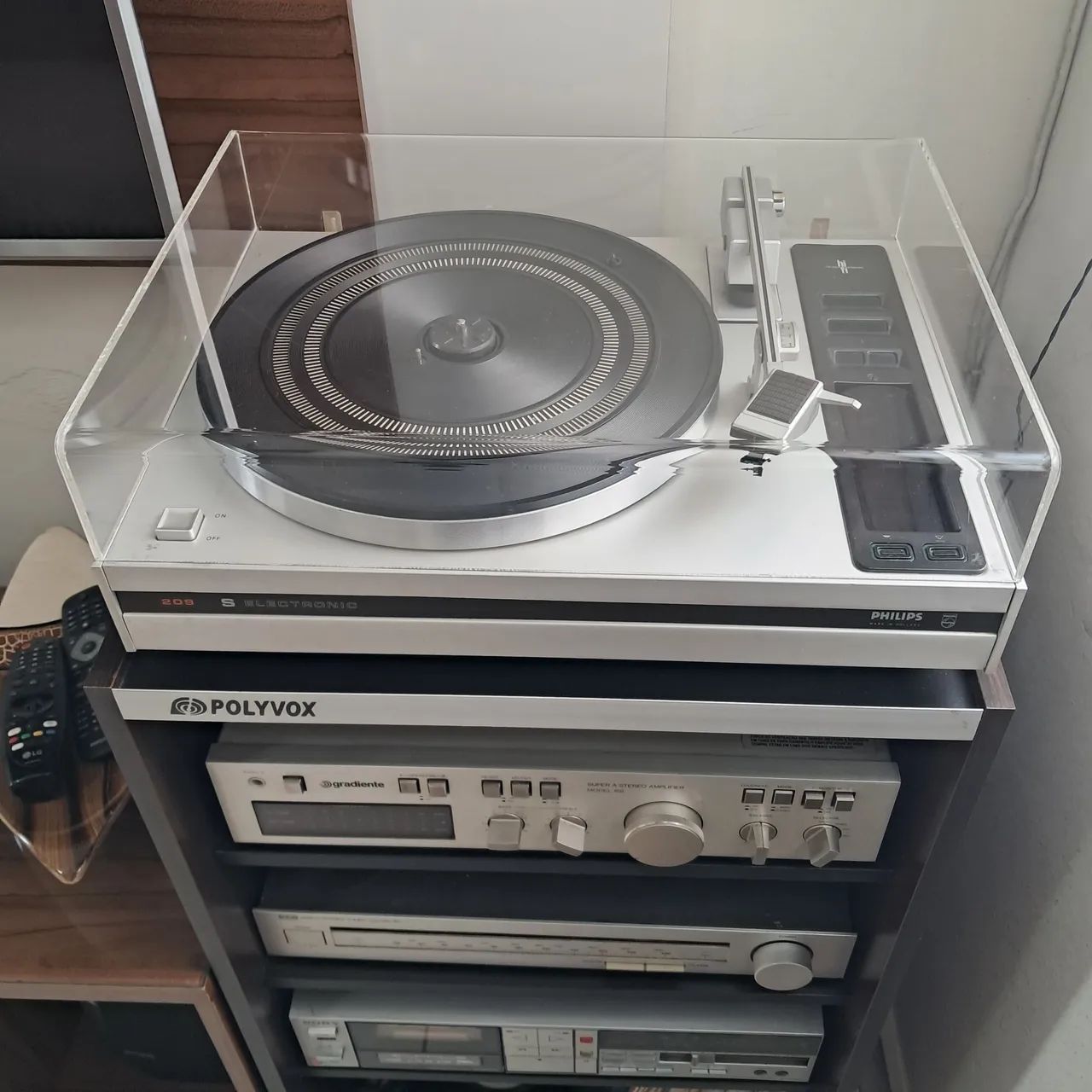 Toca discos Philips GA 209