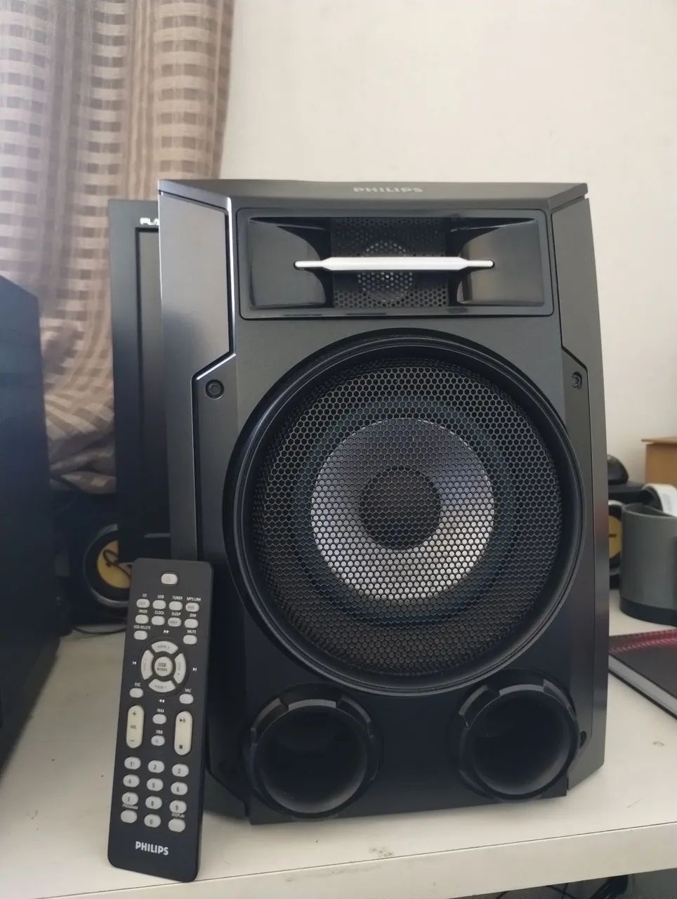 Mini System Philips, 280w RMS potência, perfeito estado de conservação.