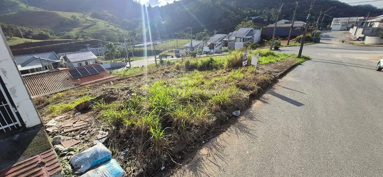 Terreno 200m² de esquina - Jardins 3