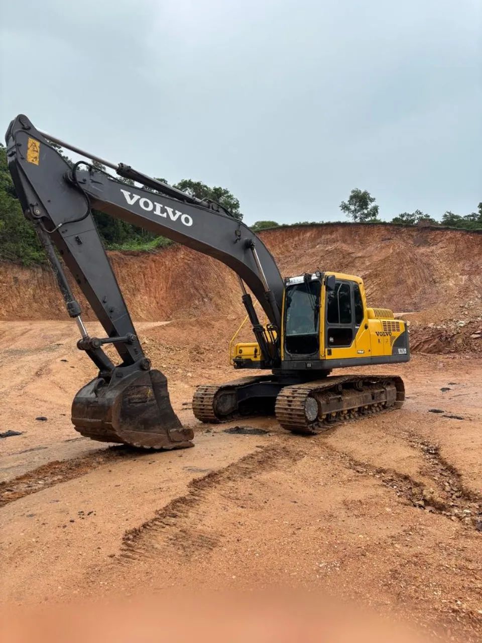 Aluguel  e locação de Escavadeira Volvo  - Foto 2