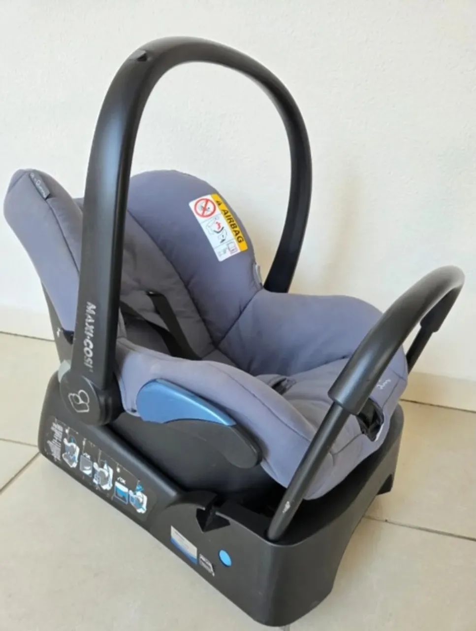 Cadeirinha de Bebê Maxi Cosi + Base para Carro