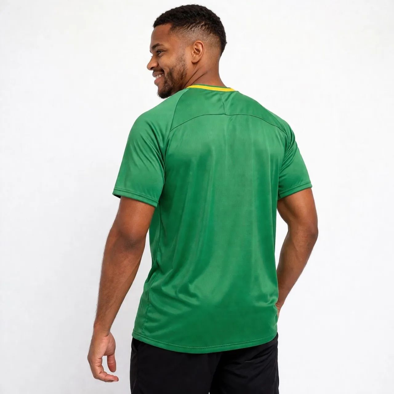 Vende-se Camiseta do Brasil Tecido Helanka M, G e GG - Foto 5