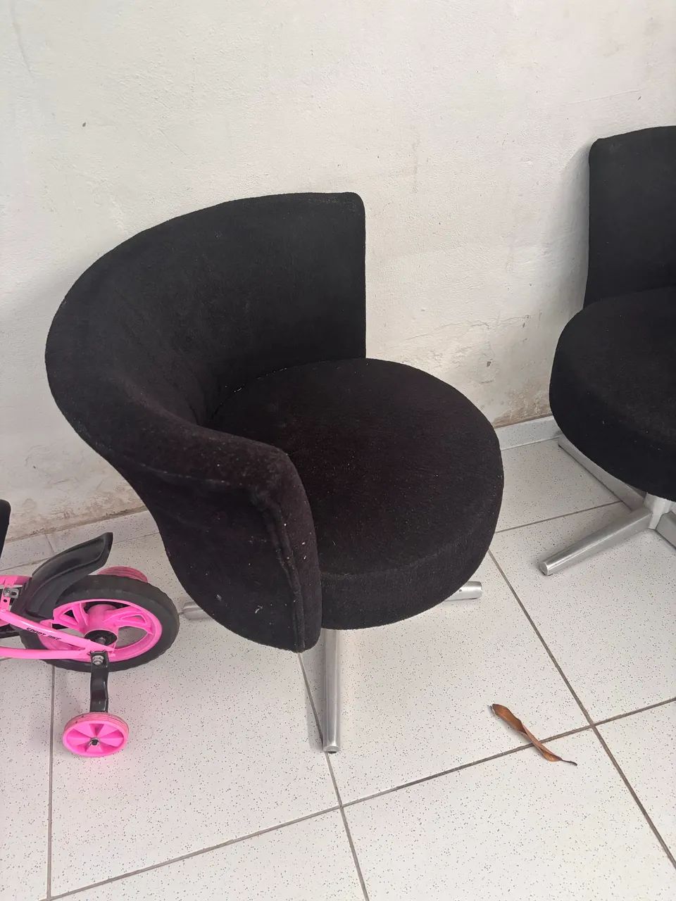 Poltrona giratória (preta) - Foto 2