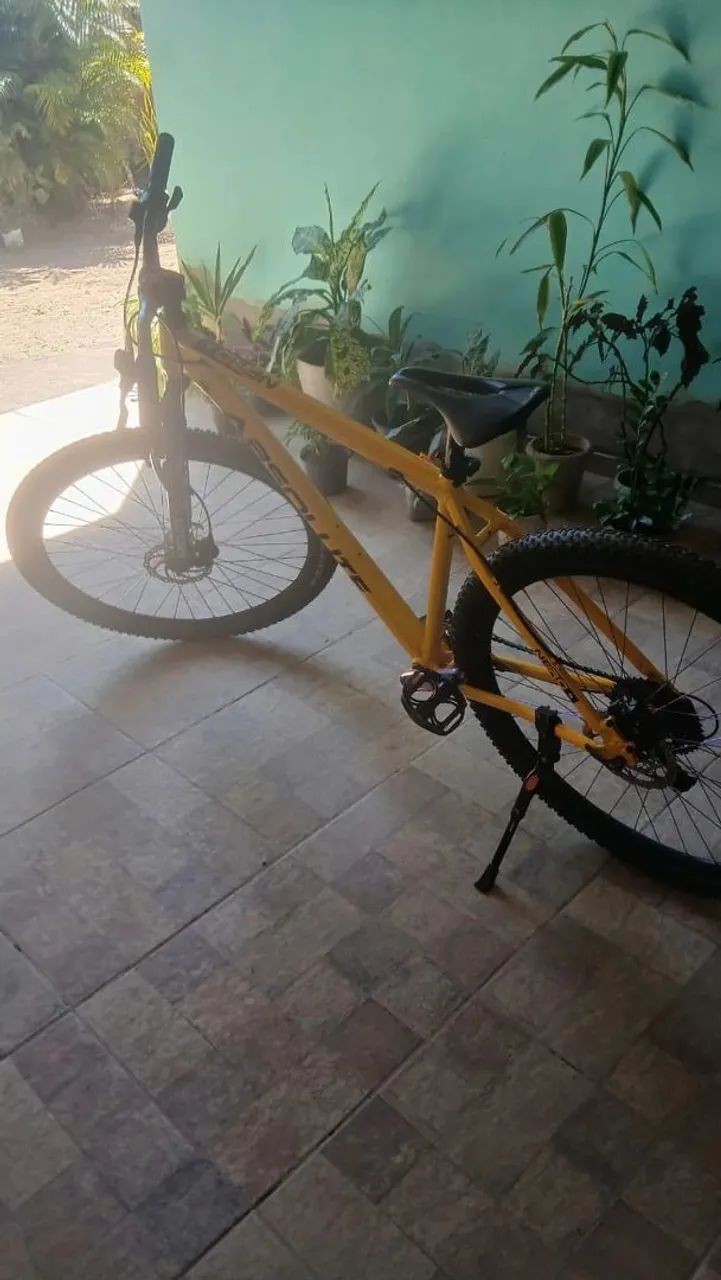 Bicicleta absolute totalmente com peças modificadas