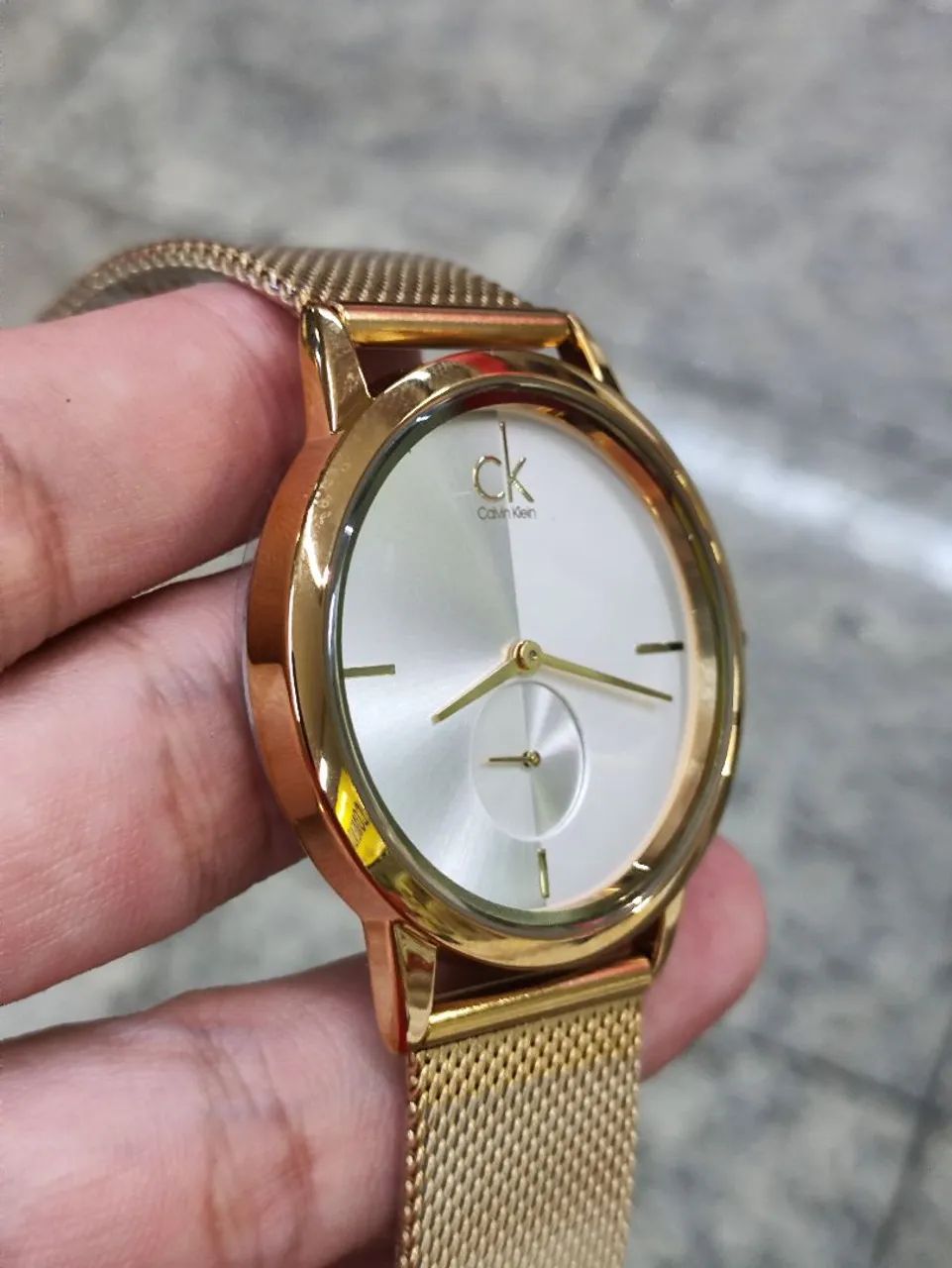 Relógio Calvin Klein Dourado - Foto 4