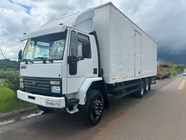 FORD CARGO 1415 6X2 BAÚ-ANO 2000