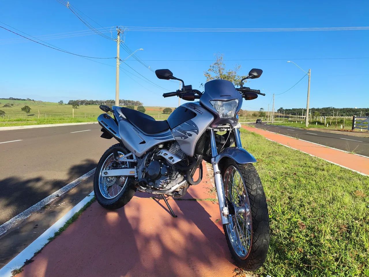 Nx 400 Falcon - Foto 2