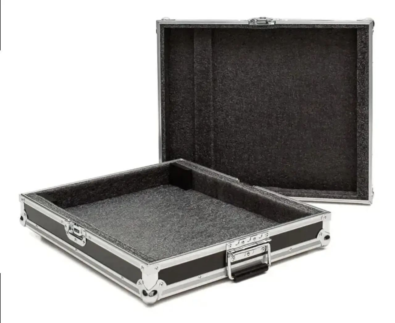 VENDO MESA DE SOM + CASE  - Foto 2