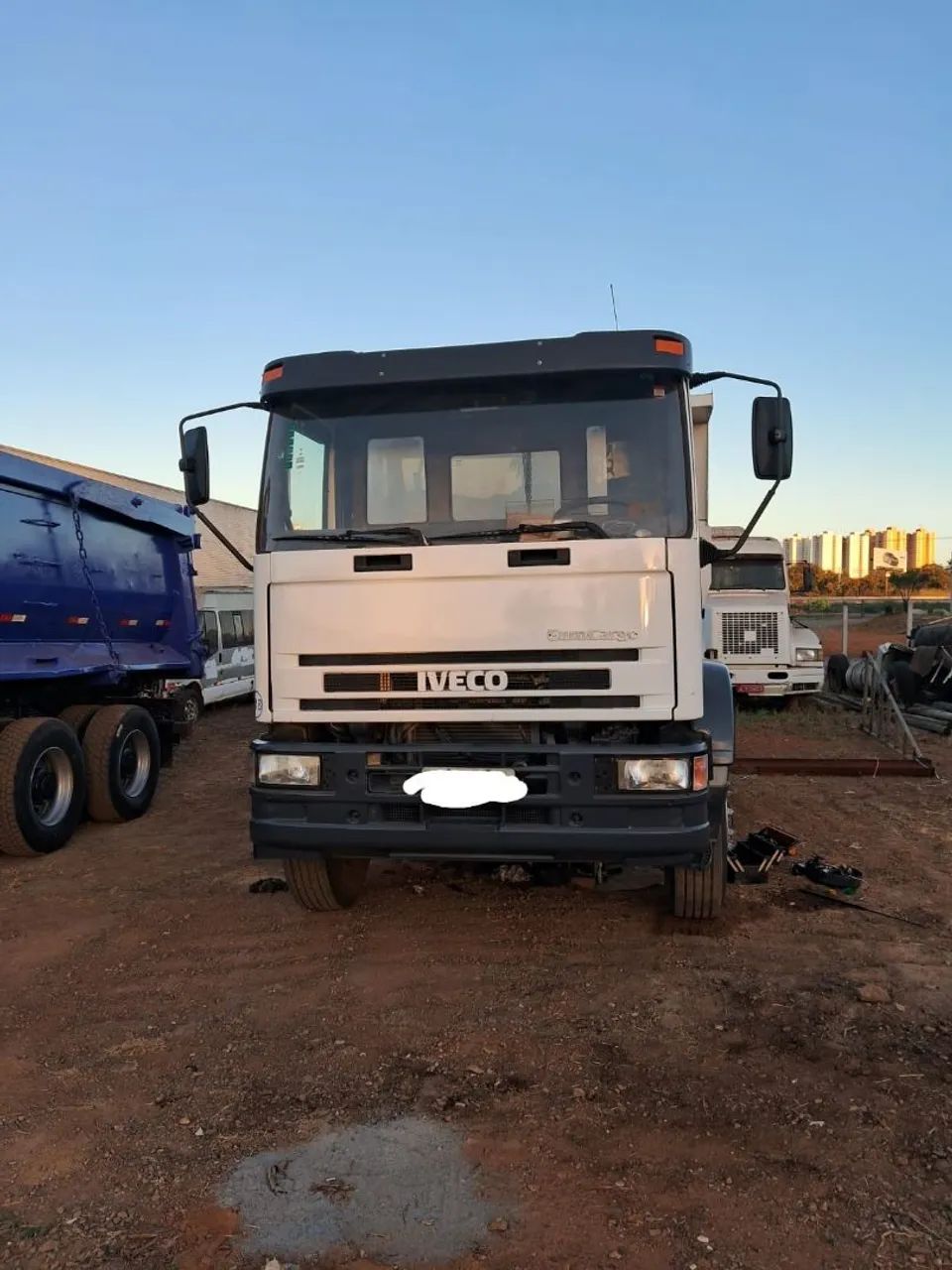 IVECO 170E22 - ANO 2011 - Foto 4