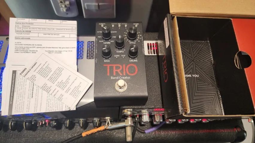 Pedal Digitech TRIO Band Creator (Jam: Bass & Drum Machine) 100