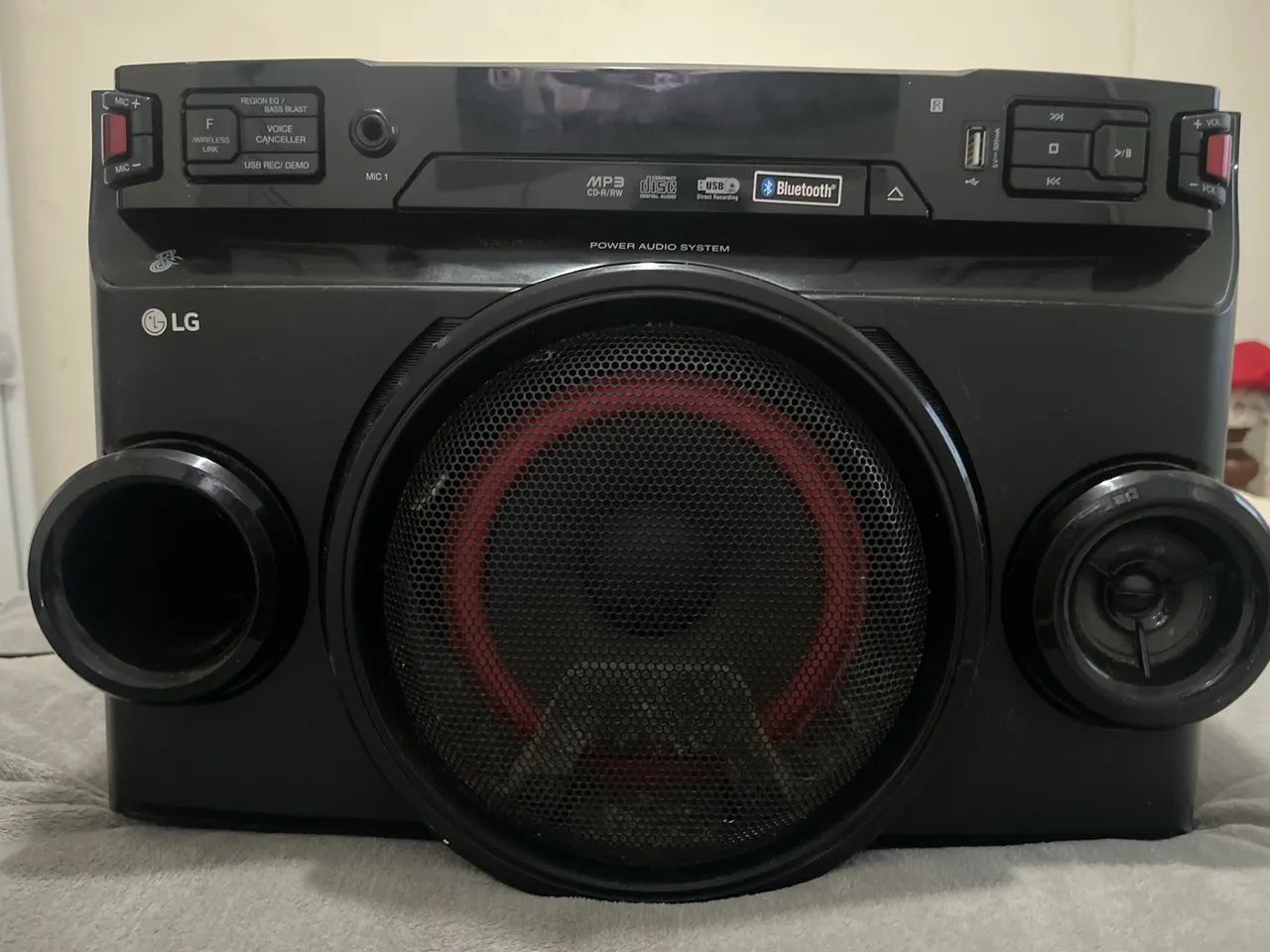 Mini System LG XBOOM OM4560-FB ? Bluetooth