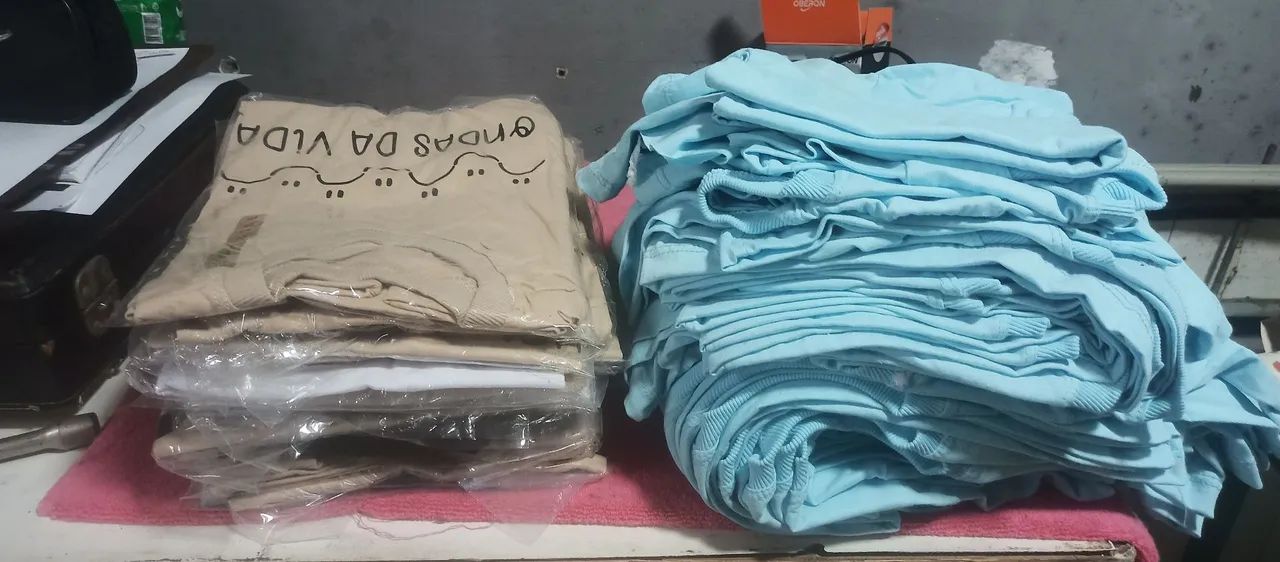 Lote de blusas - Foto 3