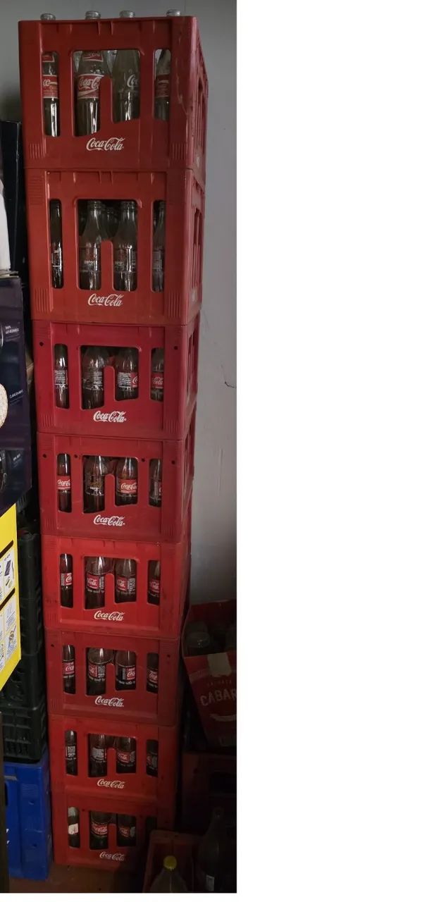 01 Engradado Coca Cola com garrafas de vidro - 290ml