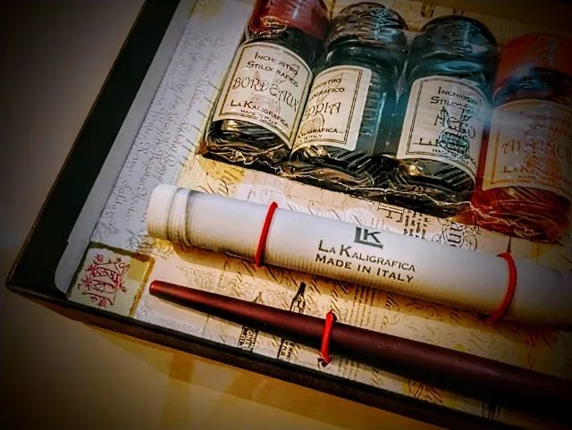 Kit de caligrafia importado - Foto 3