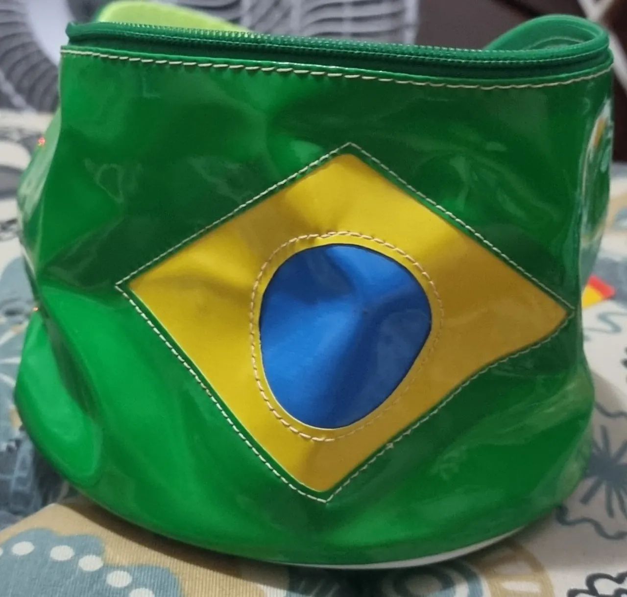 BOLSA OU NECESSAIRE TEMÁTICA DA COPA DO MUNDO + CORNETINHA. - Foto 5