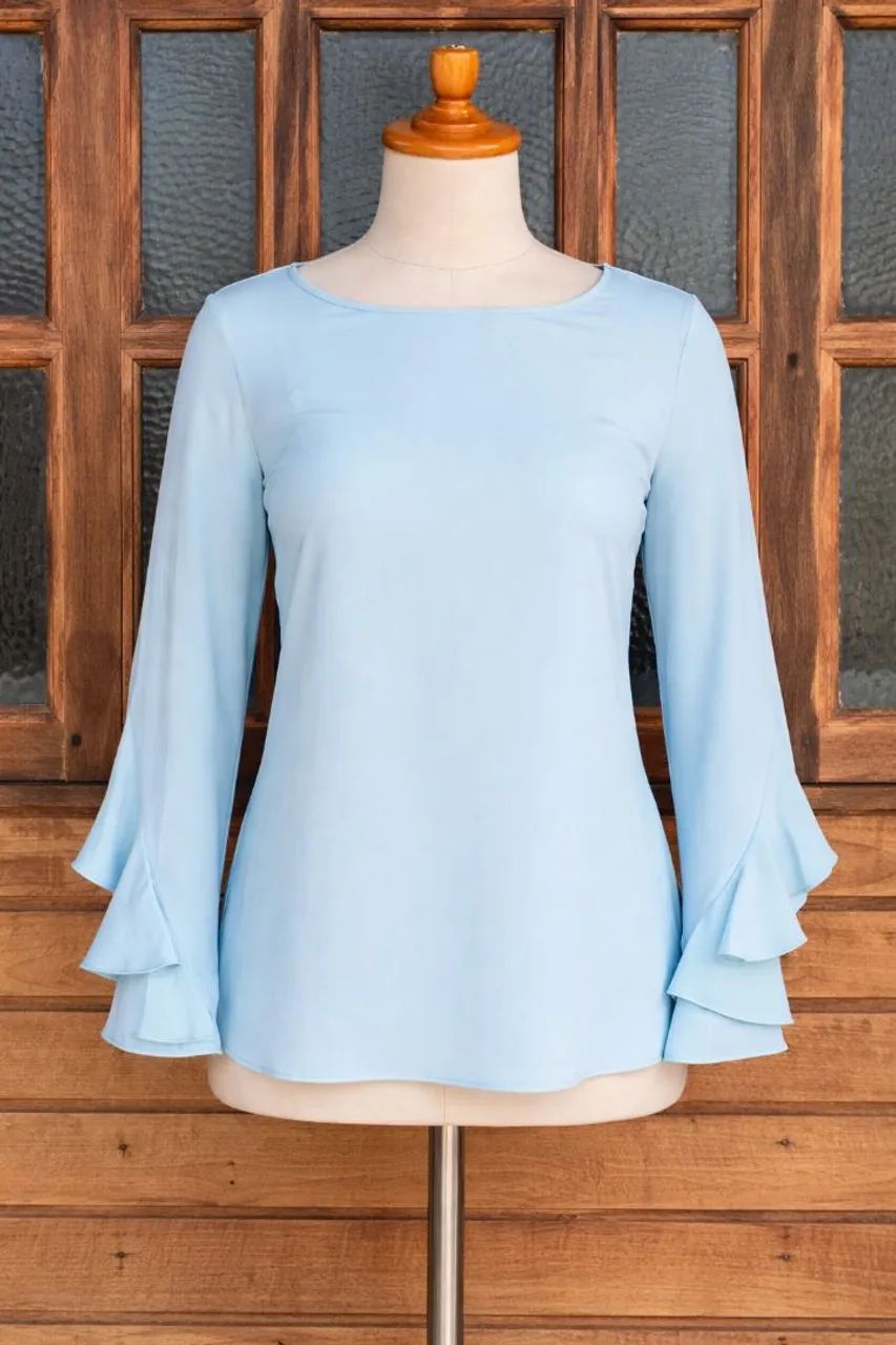 Linda blusa azul basica com babados - Foto 2