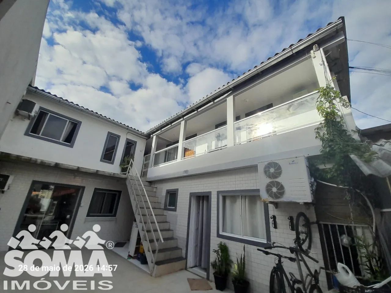 Apartamento Padrão para alugar em Canasvieiras, Florianópolis-SC