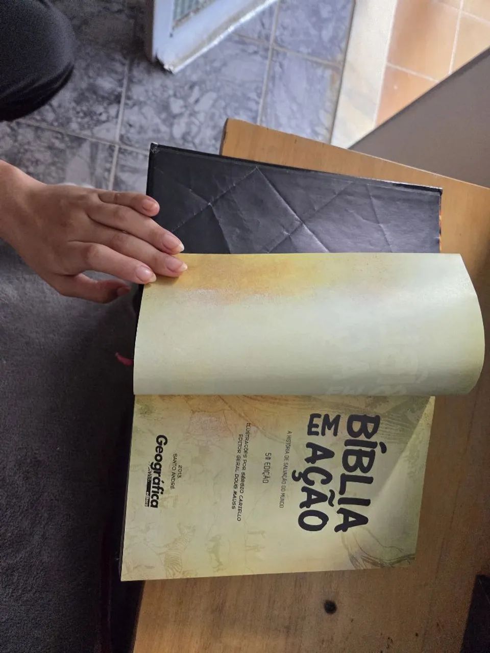 Bíblia em ação - capa dura - Foto 6