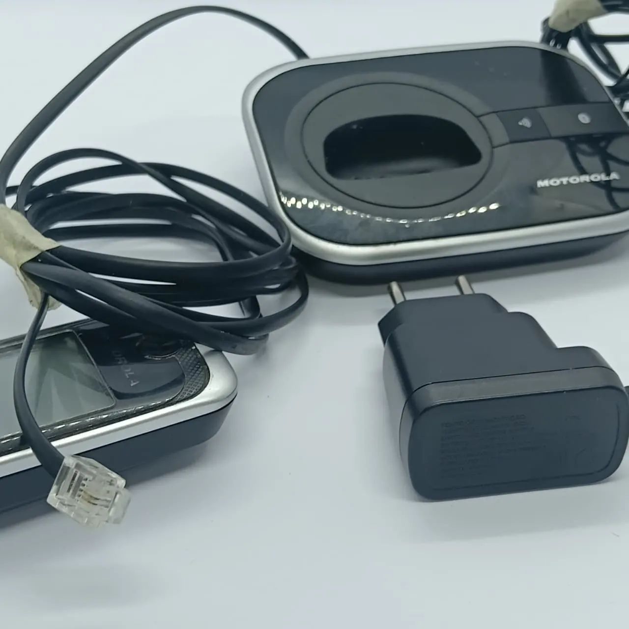 Telefone Sem Fio Motorola DECT com Bluetooth e Base Viva-Voz - Foto 4