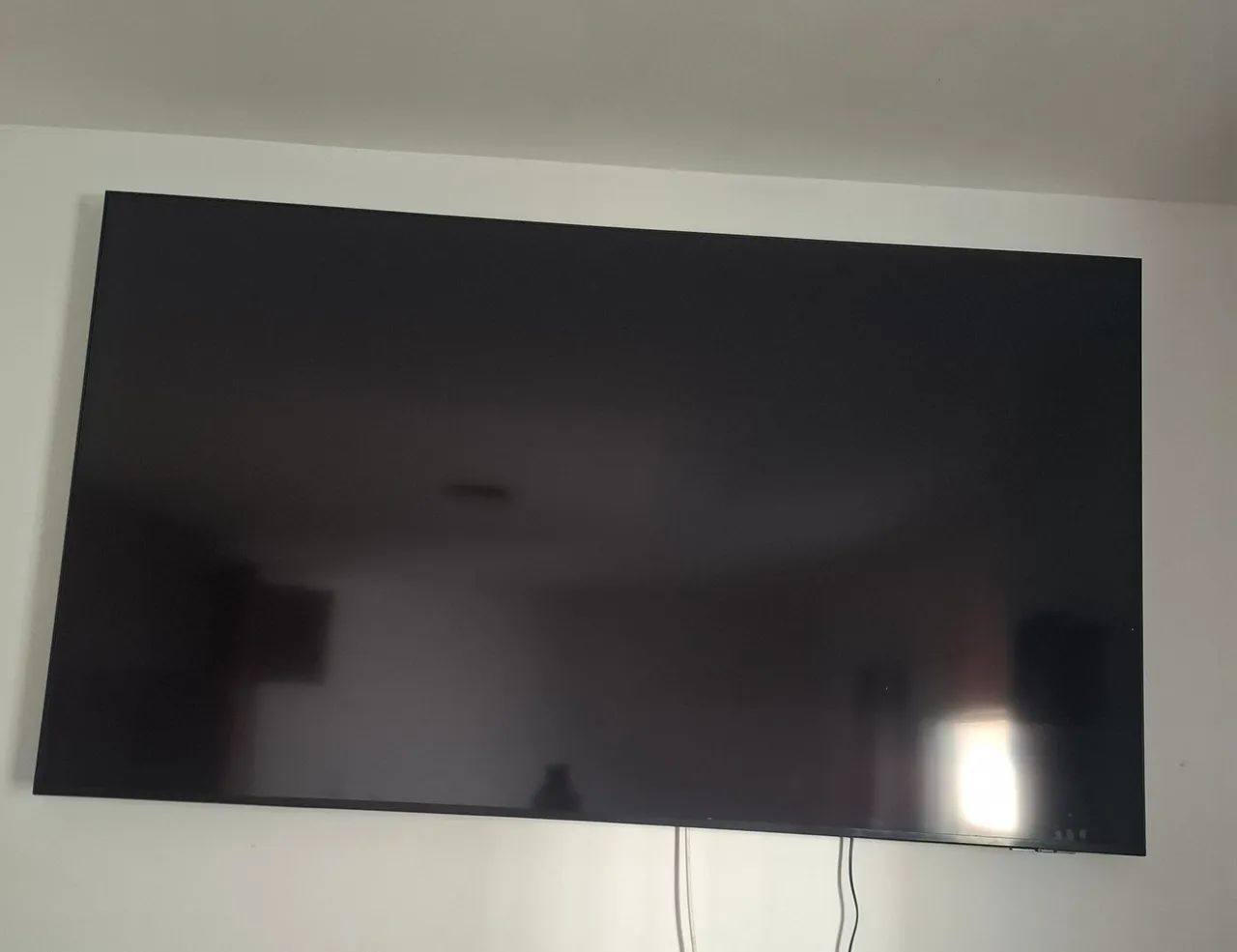 Tv Sansung 75" tela com listras