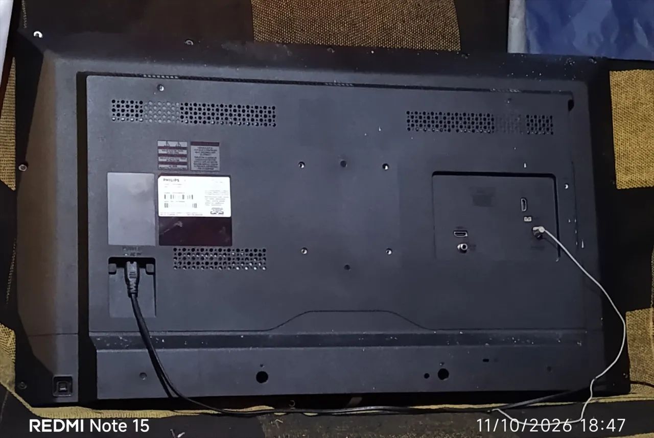 Vendo tv 32 polegadas não é smart  - Foto 3