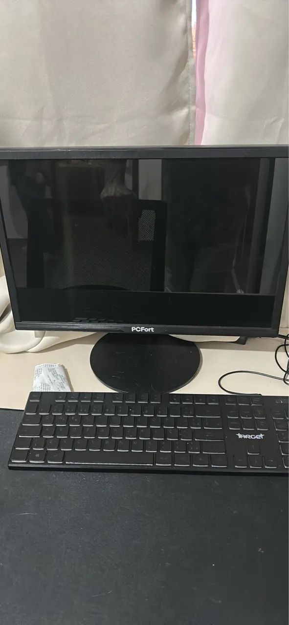 Monitor pc forte 19 polegadas 150 reais pra vender rápido 