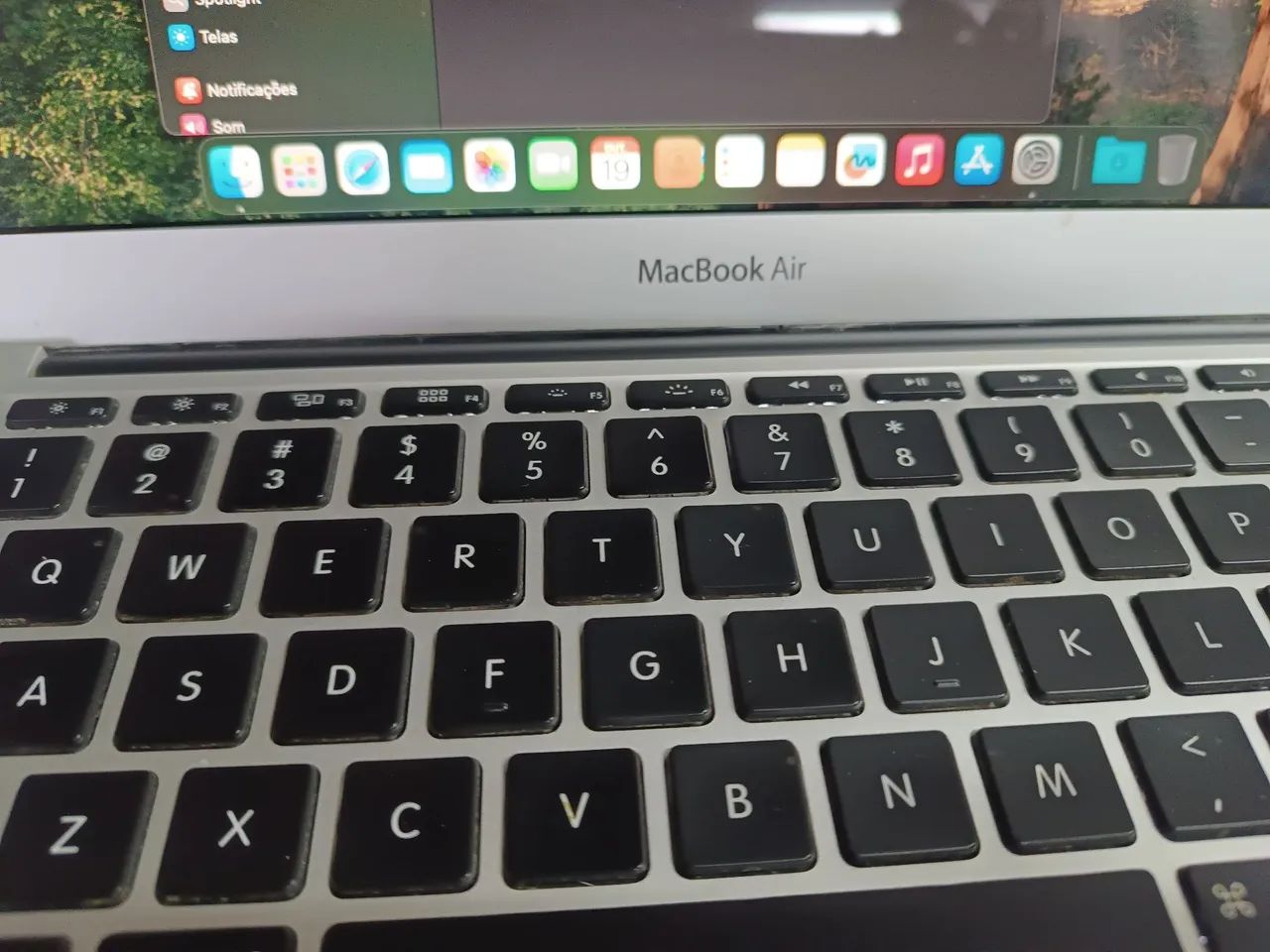 MacBook Air 2013 Sequoia 15.8.1  - Foto 3