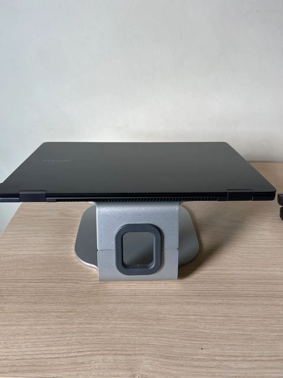 Suporte de alumínio para laptops e notebooks Belkin - Foto 5