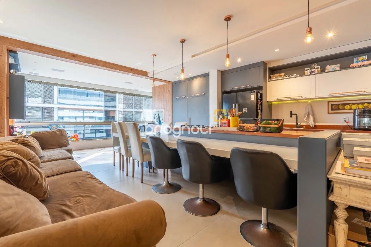 Apartamento 3 dormitórios em Jurerê
