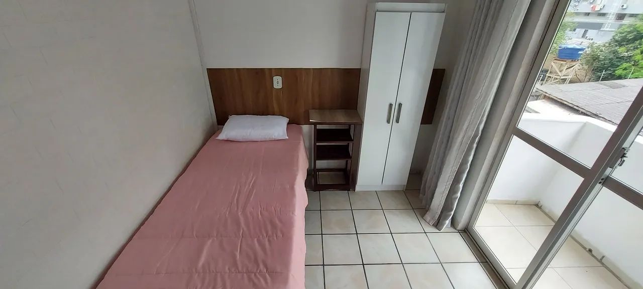Alugo quarto R$1.500,00 - Foto 2