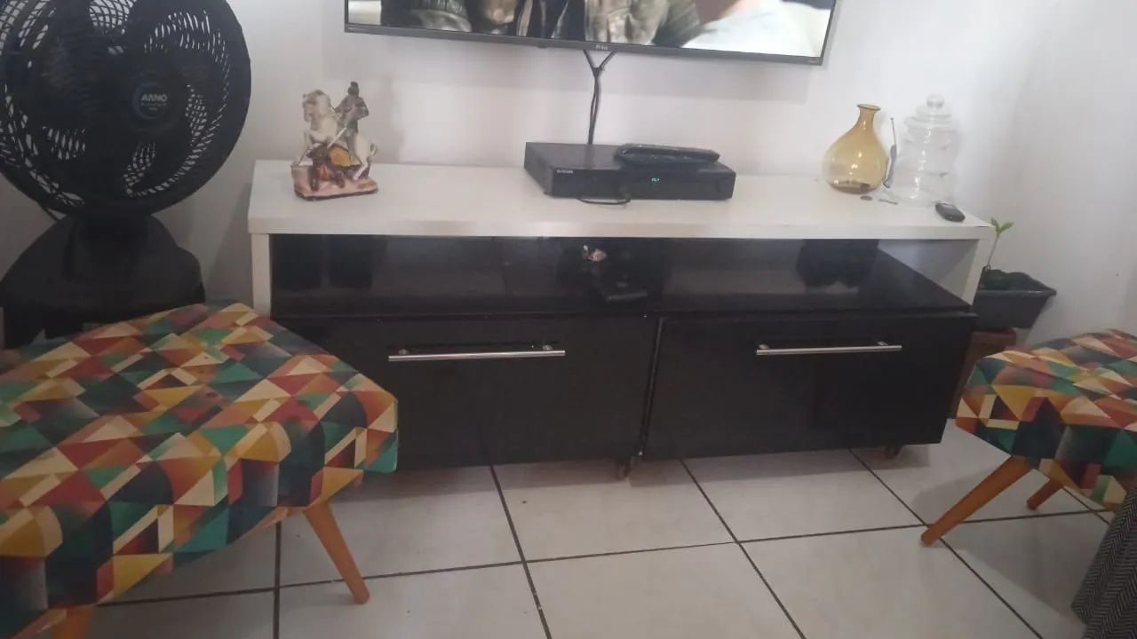 Rack madeira Preto 