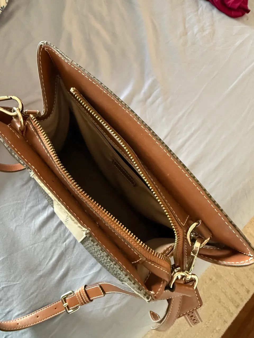 Bolsa Victor Hugo semi nova original  - Foto 4