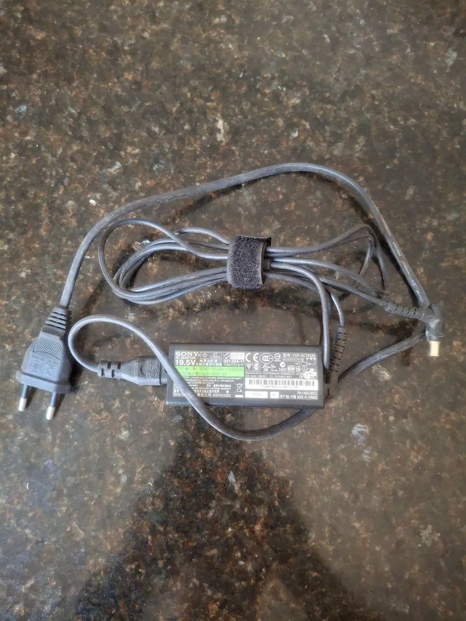 Fonte carregador de notebook Sony Vaio 19.5V