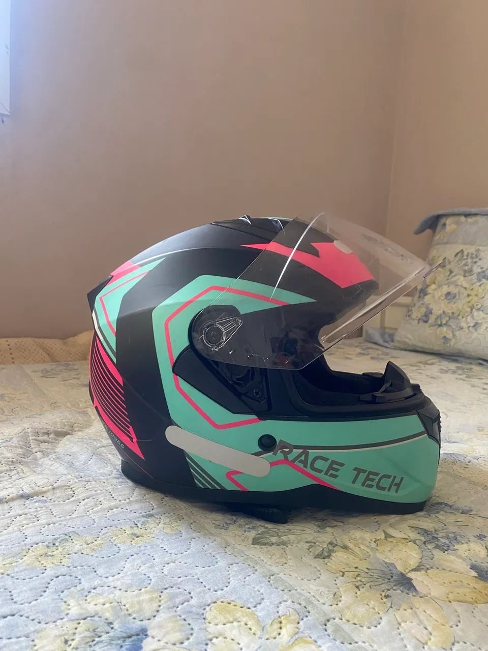 Capacete race tech 