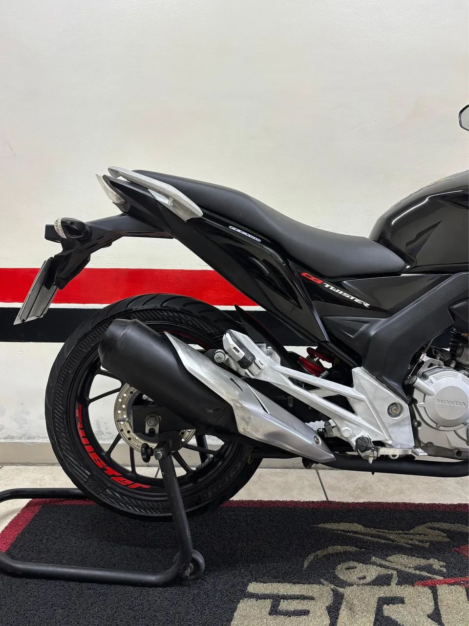 CB 250c TWISTER 2016 MUITO NOVA (DIVIDO EM 24 VEZES NO CARTÃO) - Foto 2