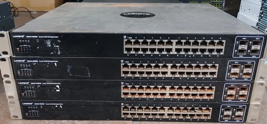 Switch Cisco SGE2000 24Portas Gigabit