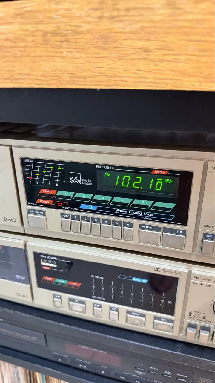 Som Gradiente DS-40 completo com rack e caixas - Vintage - Foto 2