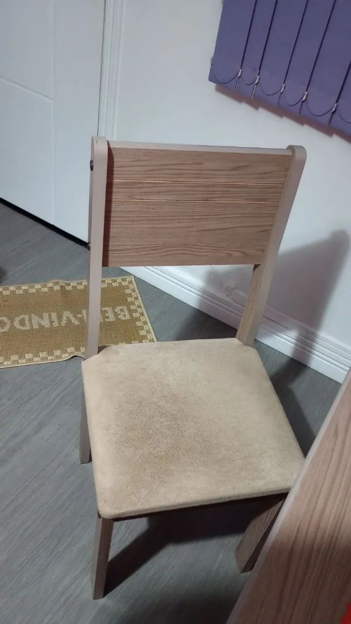 Vende-se mesa de 04 cadeiras  - Foto 2