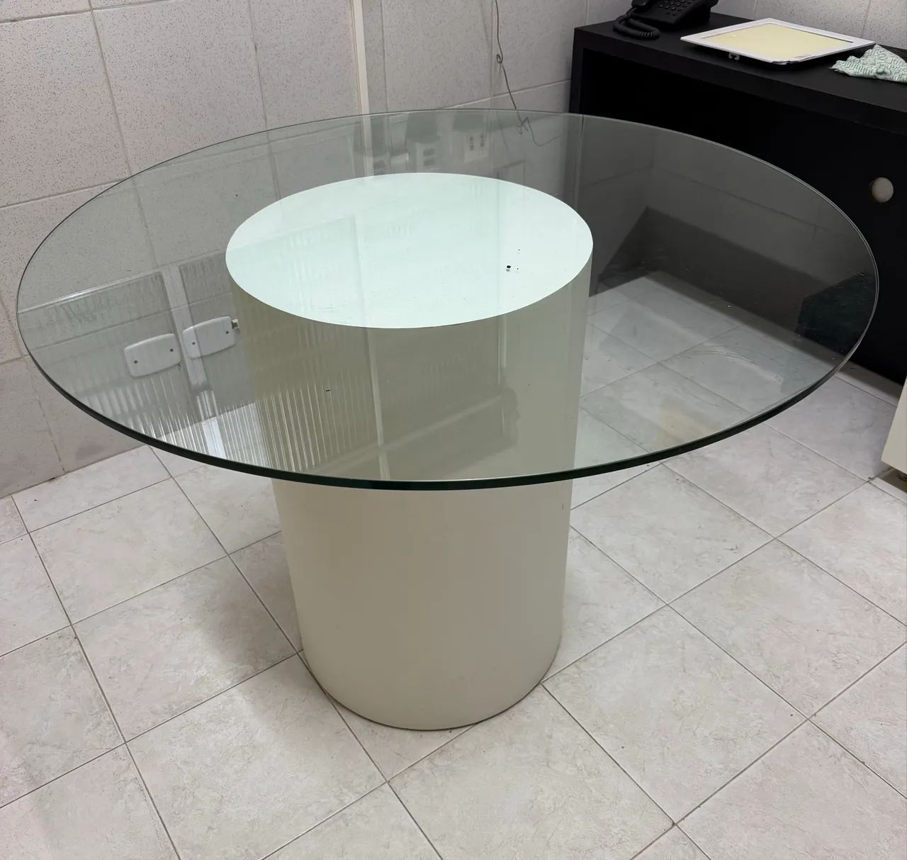 Mesa fórmica com tampo de Vidro